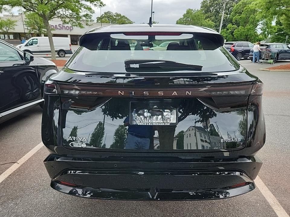 2023 Nissan Ariya view 6