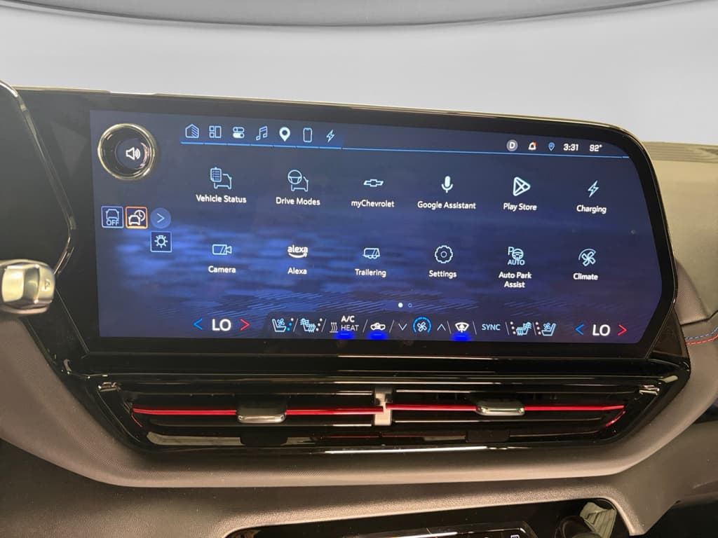 2025 Chevrolet Silverado EV view 9