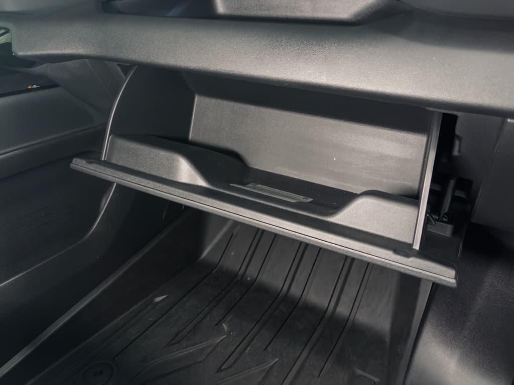 2025 Chevrolet Silverado EV view 17