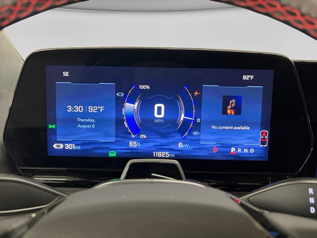 2025 Chevrolet Silverado EV view 8