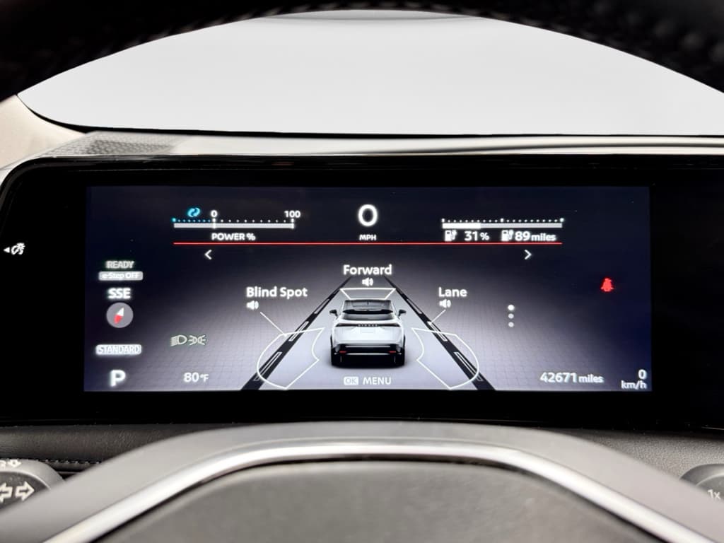 2023 Nissan Ariya view 10