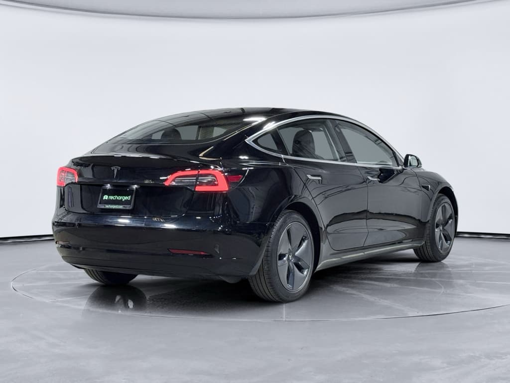 2019 Tesla Model 3 view 3