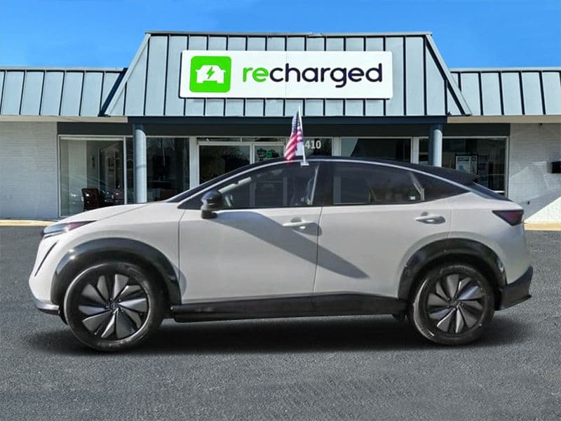 2023 Nissan Ariya view 3