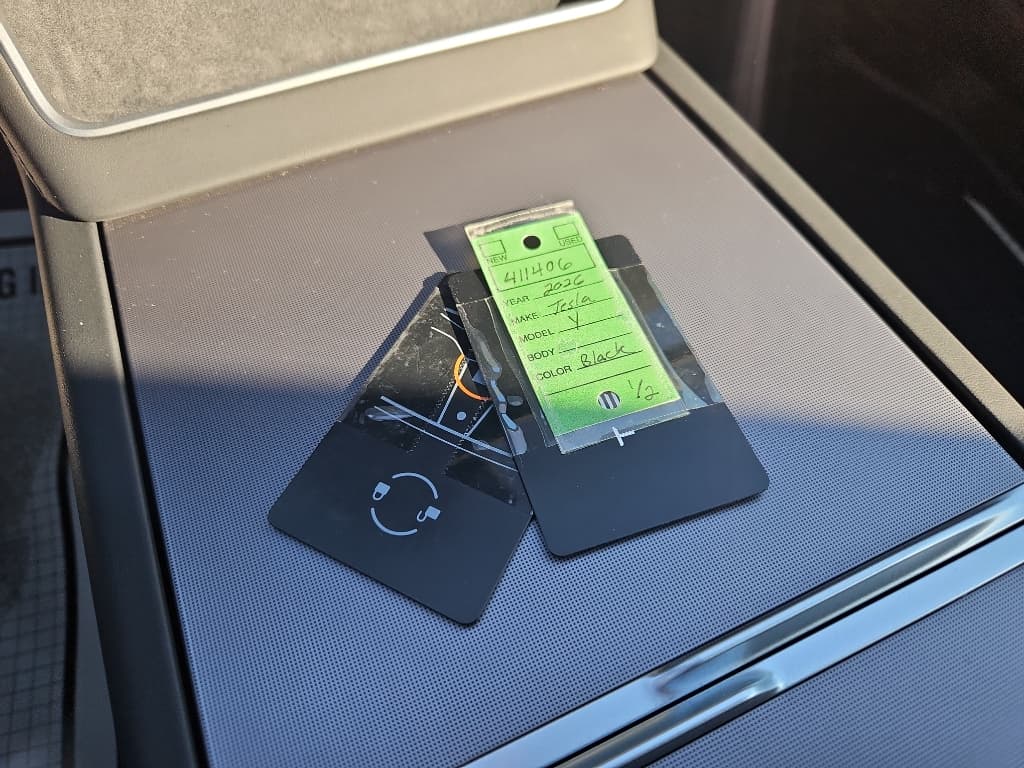 2026 Tesla Model Y view 19