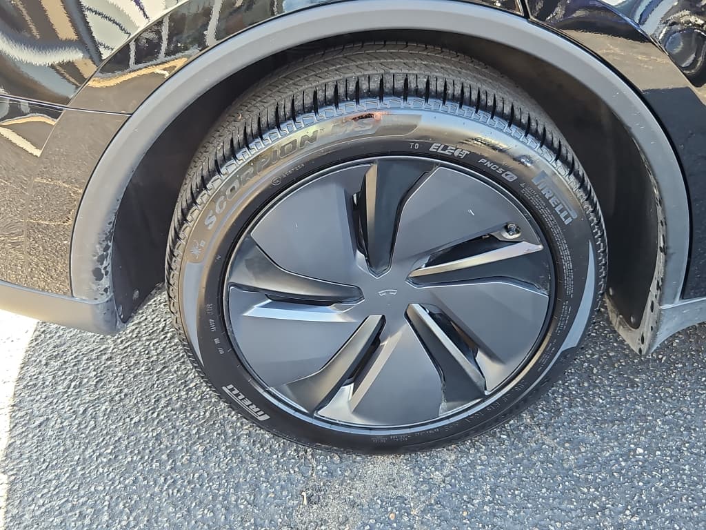 2026 Tesla Model Y view 31