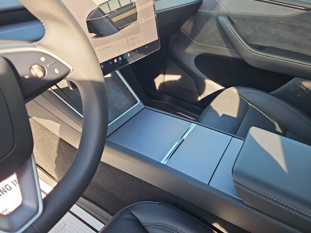 2026 Tesla Model Y view 18