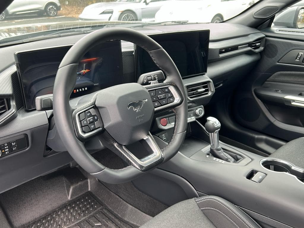 2024 Ford Mustang view 6