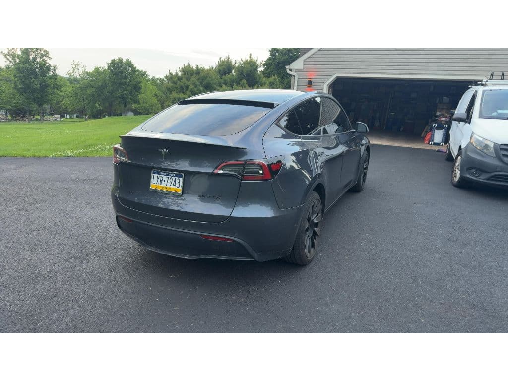 2022 Tesla Model Y view 3