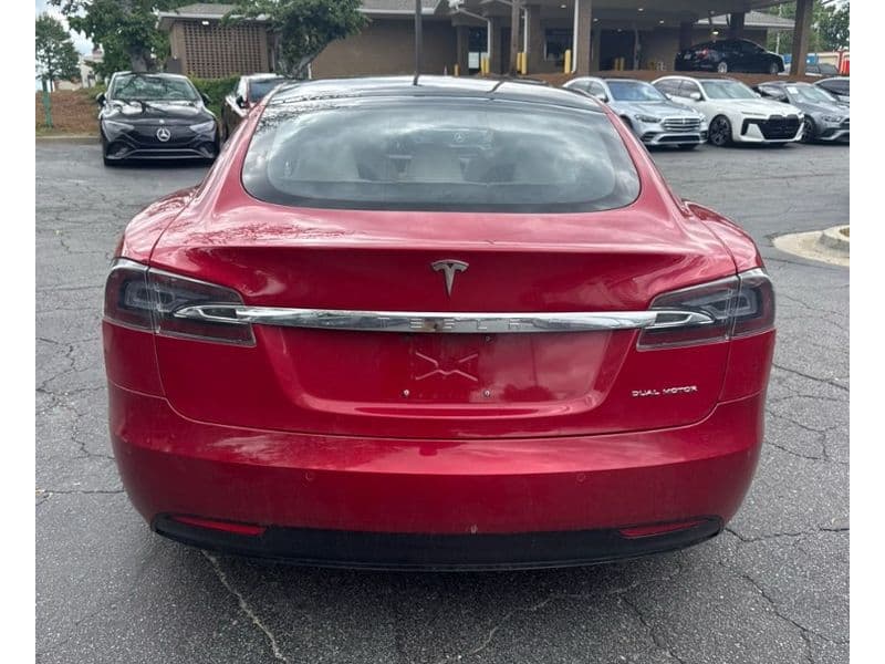 2020 Tesla Model S view 6