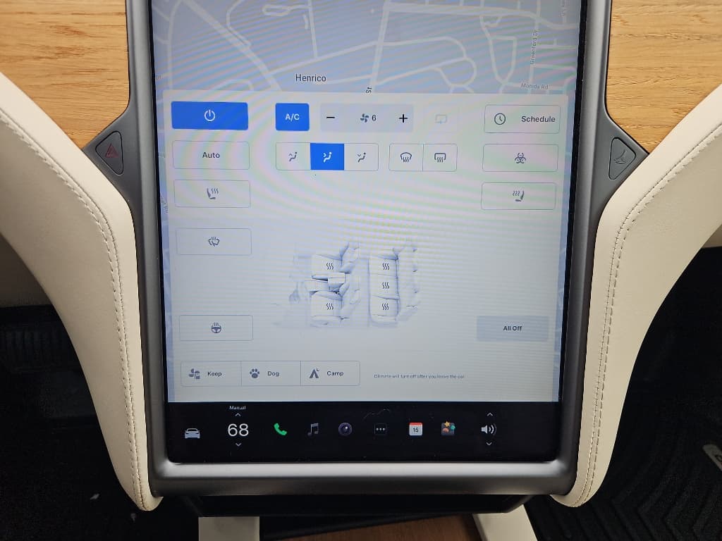 2020 Tesla Model S view 13