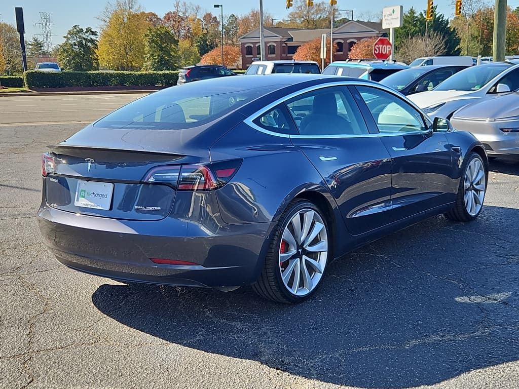 2019 Tesla Model 3 view 3