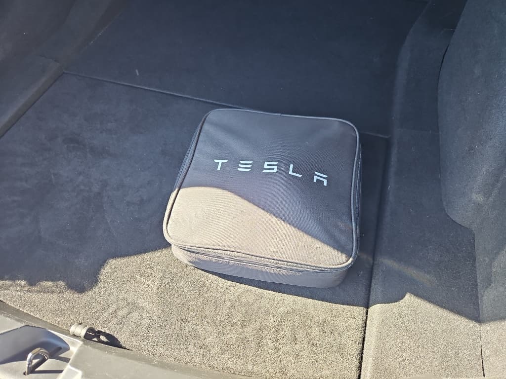 2019 Tesla Model 3 view 6