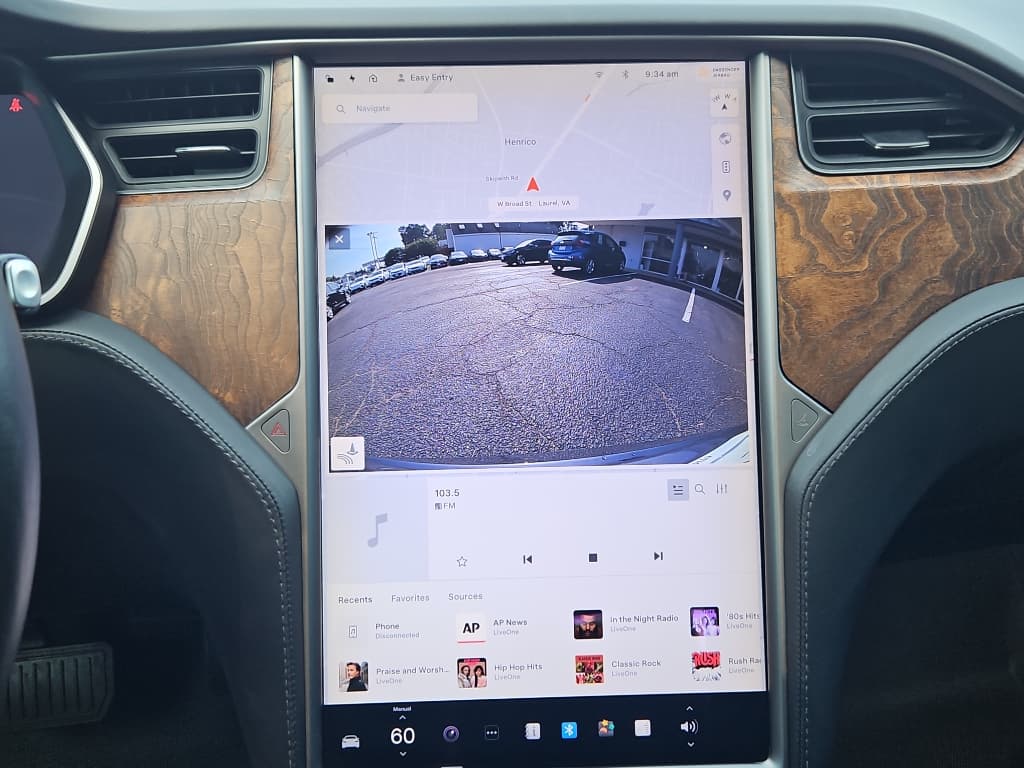 2021 Tesla Model S view 12