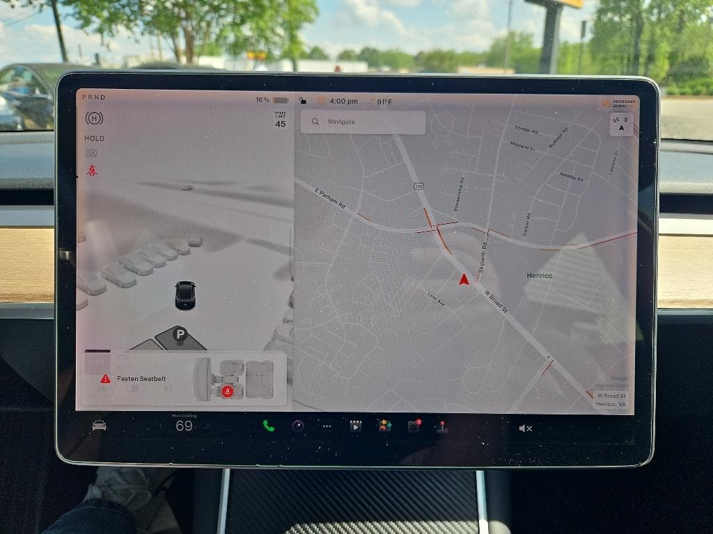 2019 Tesla Model 3 view 10