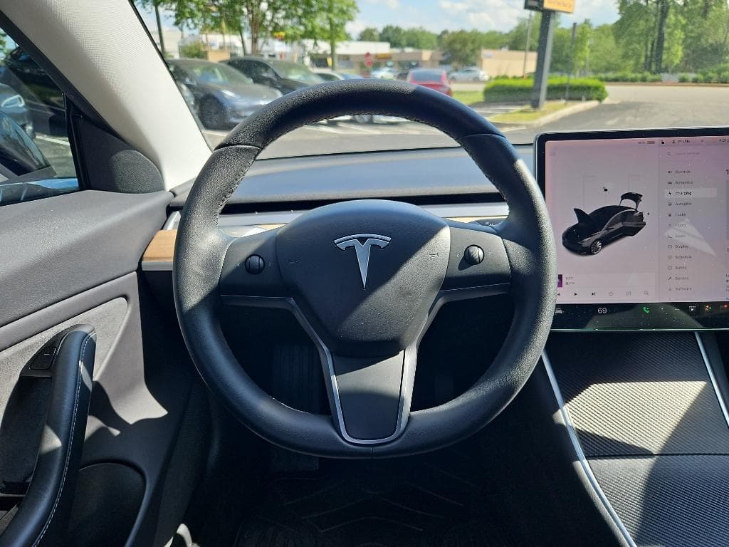 2019 Tesla Model 3 view 7