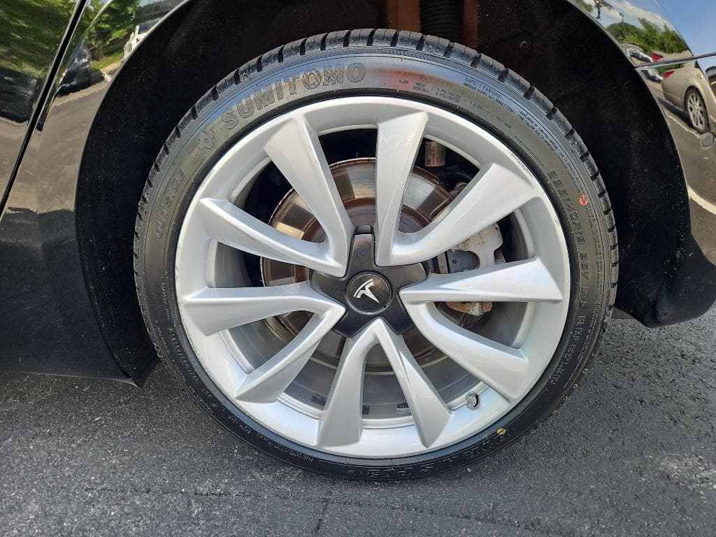 2019 Tesla Model 3 view 24