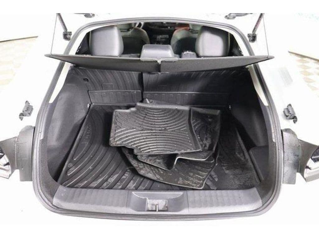 2025 Toyota Prius Prime view 13