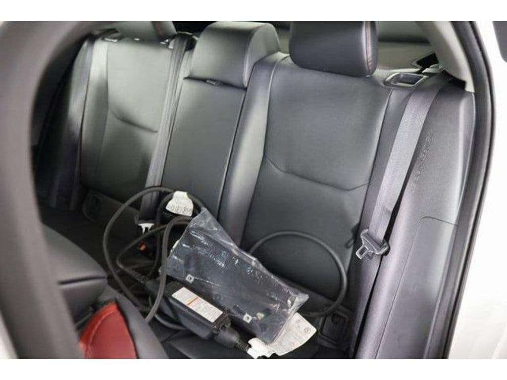 2025 Toyota Prius Prime view 15