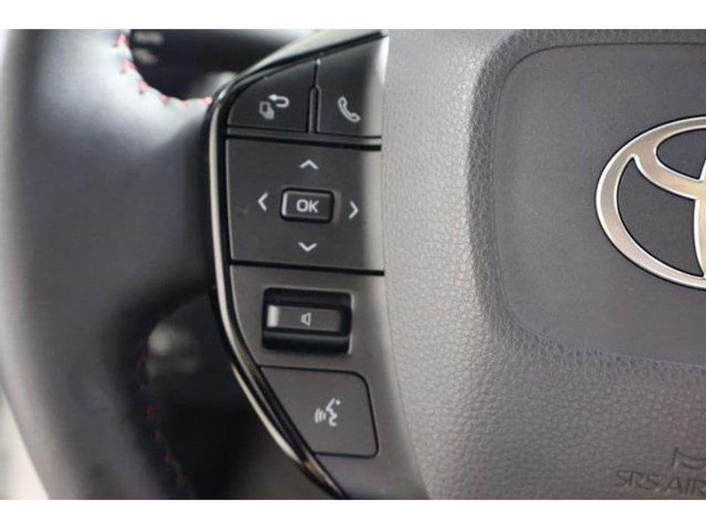 2025 Toyota Prius Prime view 22
