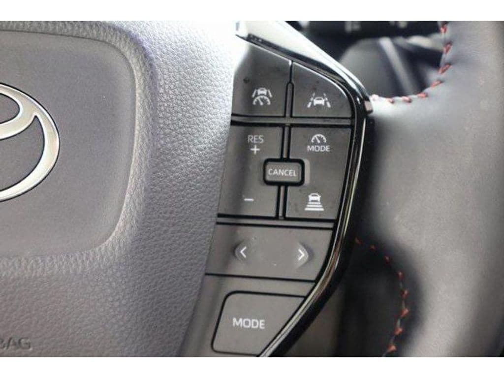2025 Toyota Prius Prime view 23