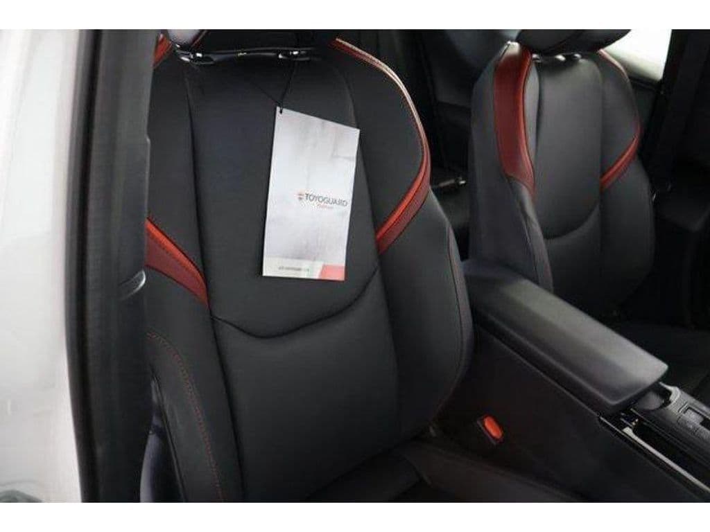 2025 Toyota Prius Prime view 7