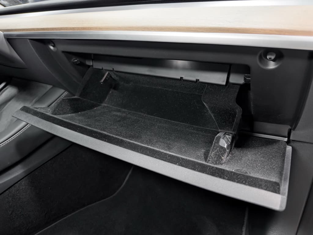2023 Tesla Model 3 view 18