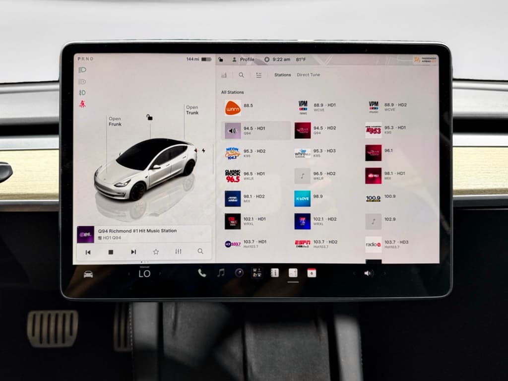 2023 Tesla Model 3 view 10
