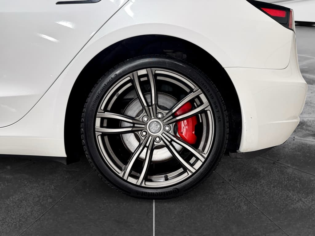 2023 Tesla Model 3 view 31