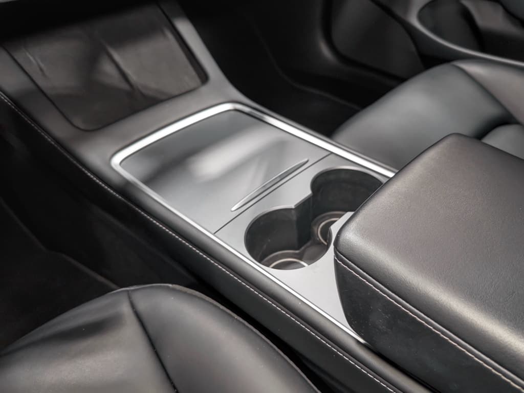 2023 Tesla Model 3 view 17
