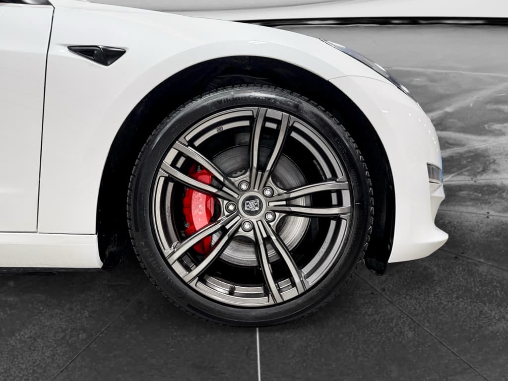 2023 Tesla Model 3 view 33