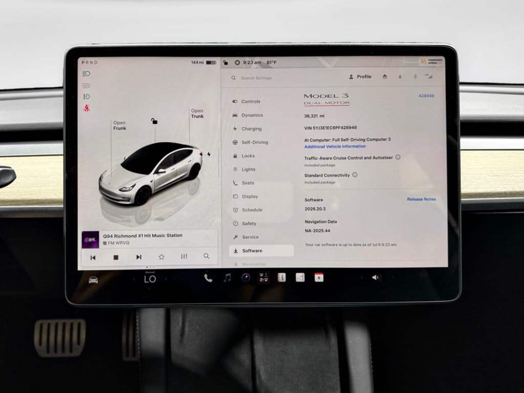 2023 Tesla Model 3 view 11