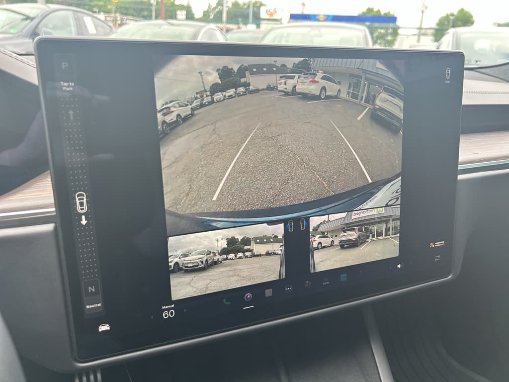 2021 Tesla Model S view 10