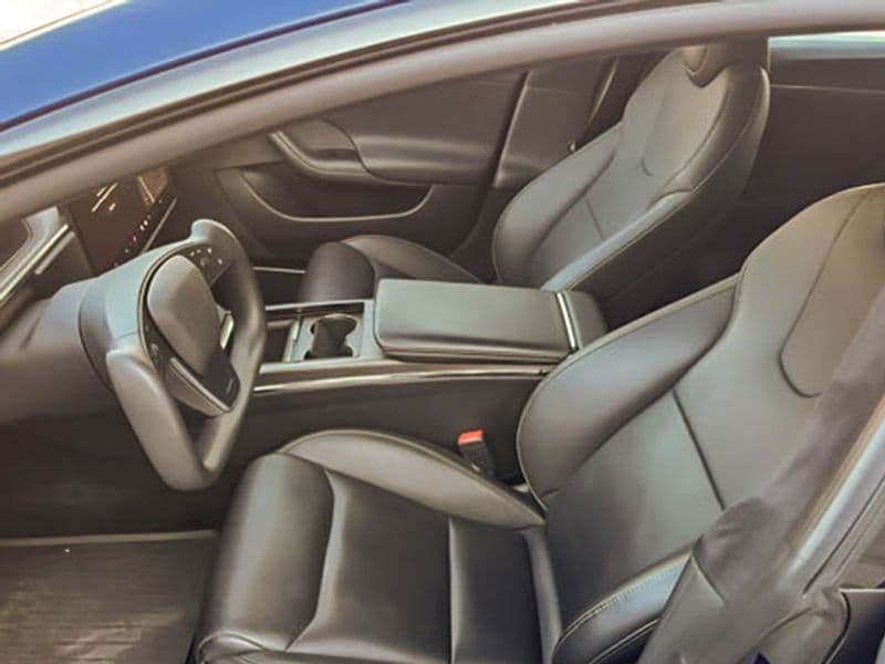 2021 Tesla Model S view 9