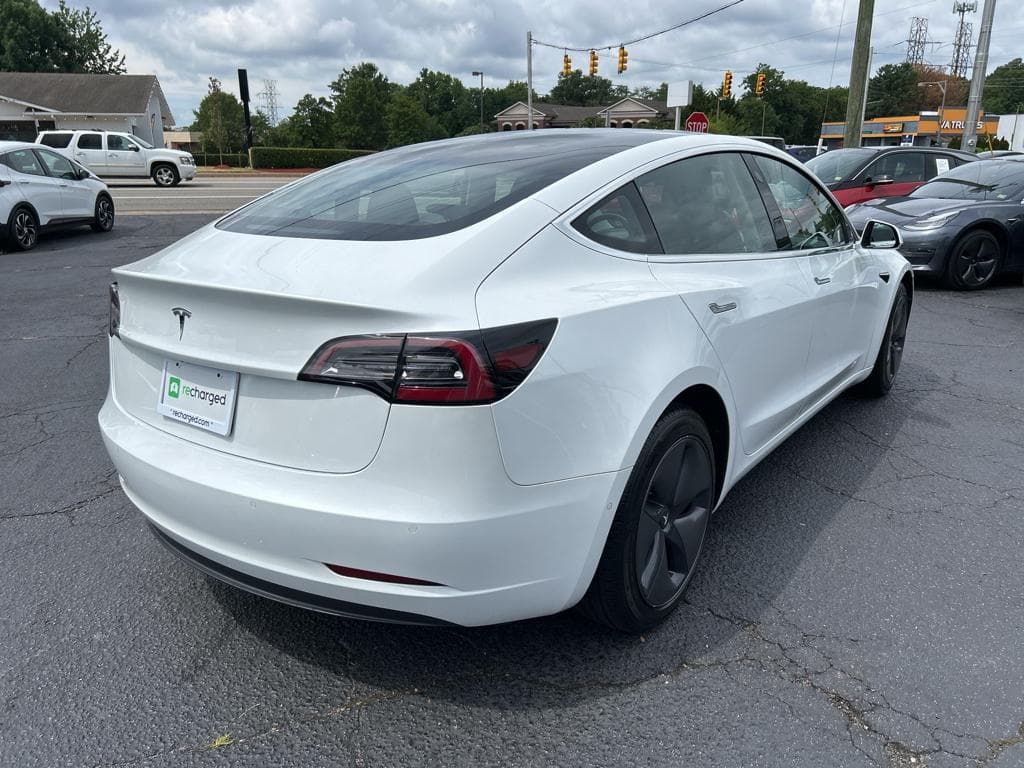 2019 Tesla Model 3 view 3