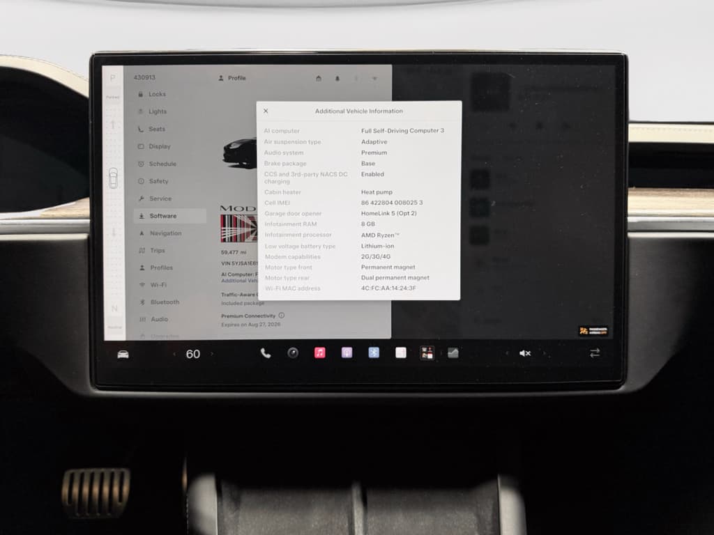 2021 Tesla Model S view 12