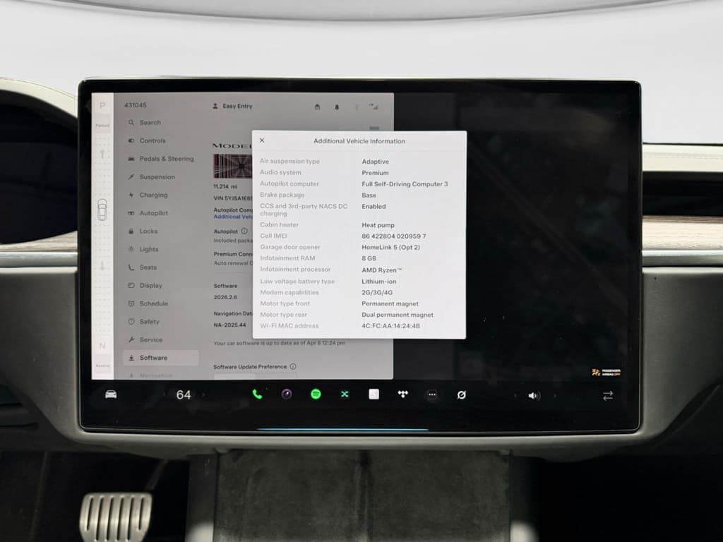 2021 Tesla Model S view 13