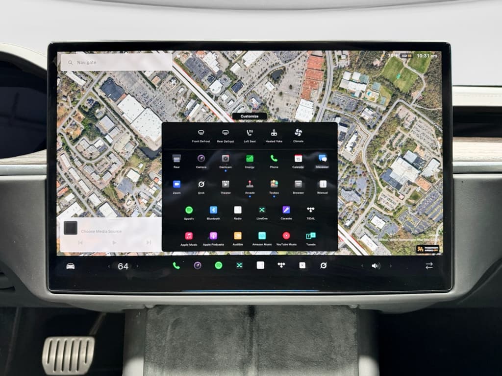 2021 Tesla Model S view 11
