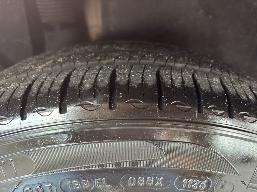 2019 Tesla Model 3 view 30