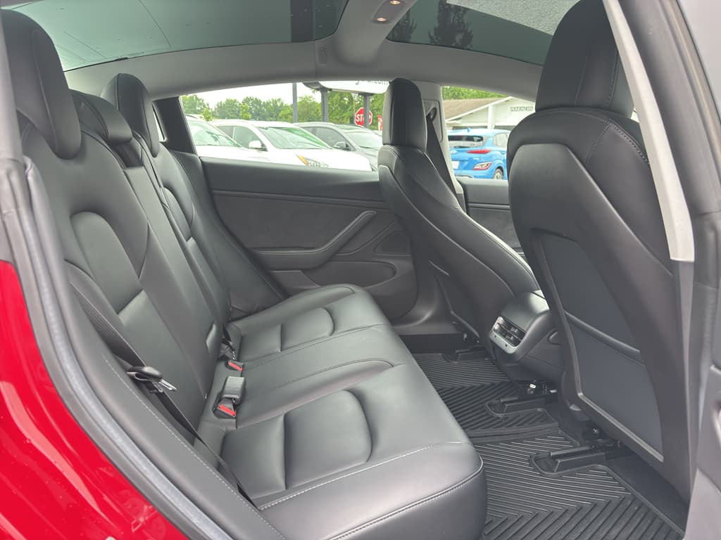 2019 Tesla Model 3 view 19