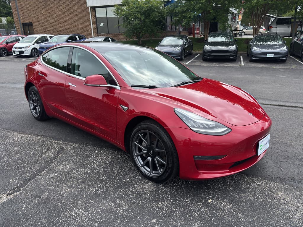2019 Tesla Model 3 view 4