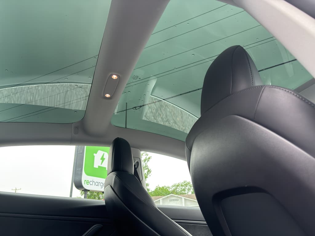 2019 Tesla Model 3 view 18