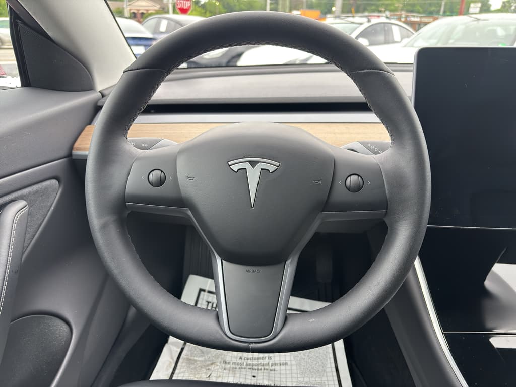 2019 Tesla Model 3 view 8