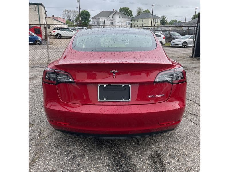 2019 Tesla Model 3 view 4