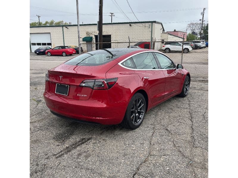 2019 Tesla Model 3 view 5