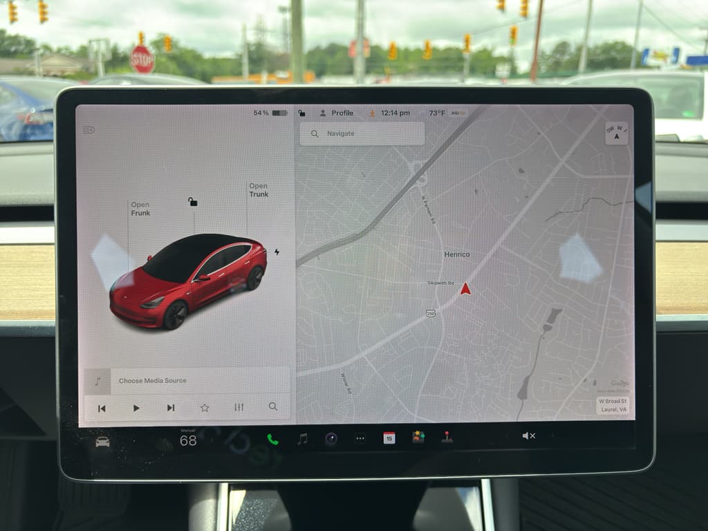 2019 Tesla Model 3 view 10