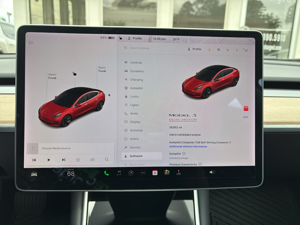 2019 Tesla Model 3 view 9