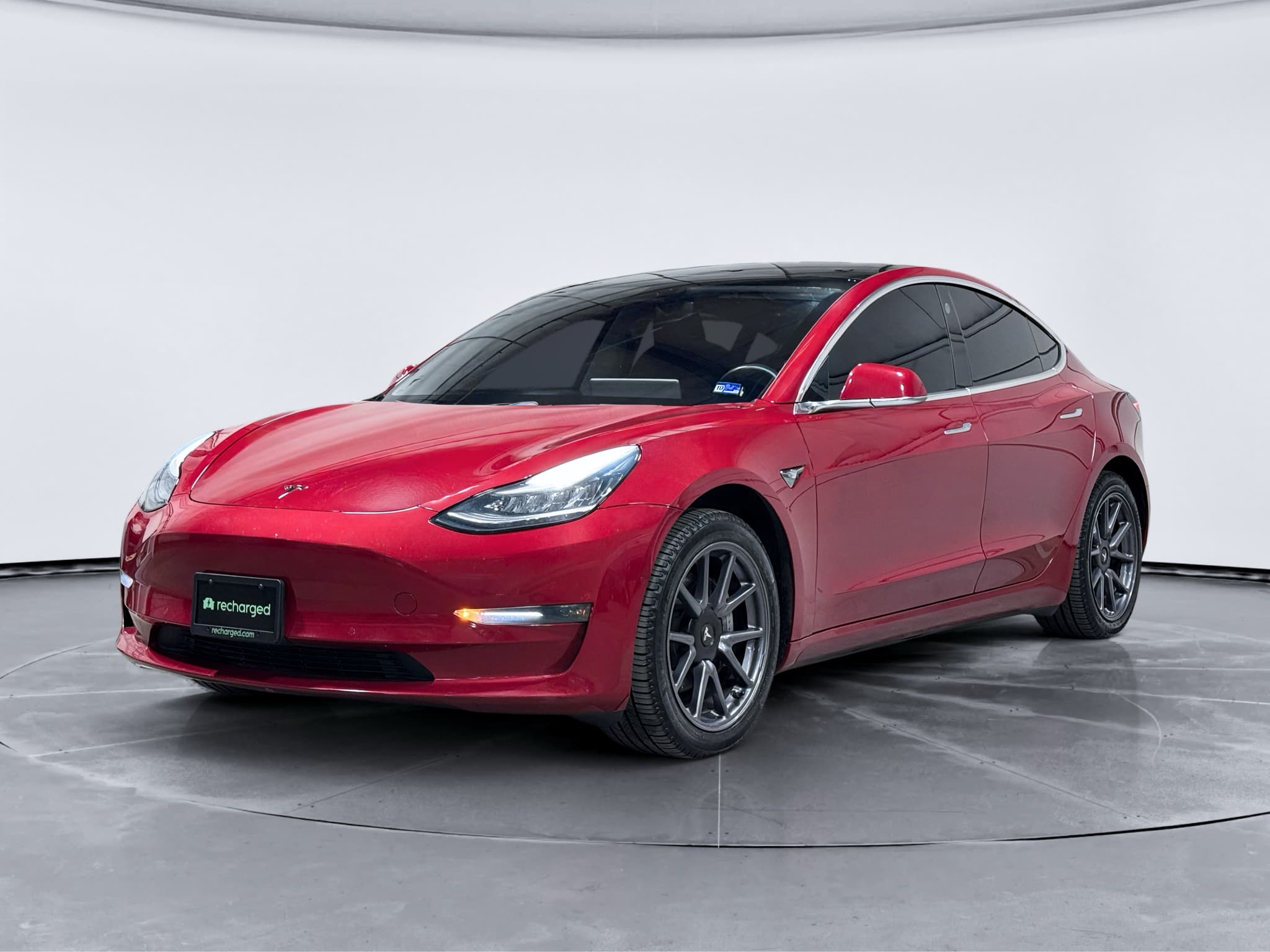 2019 Tesla Model 3 view 1