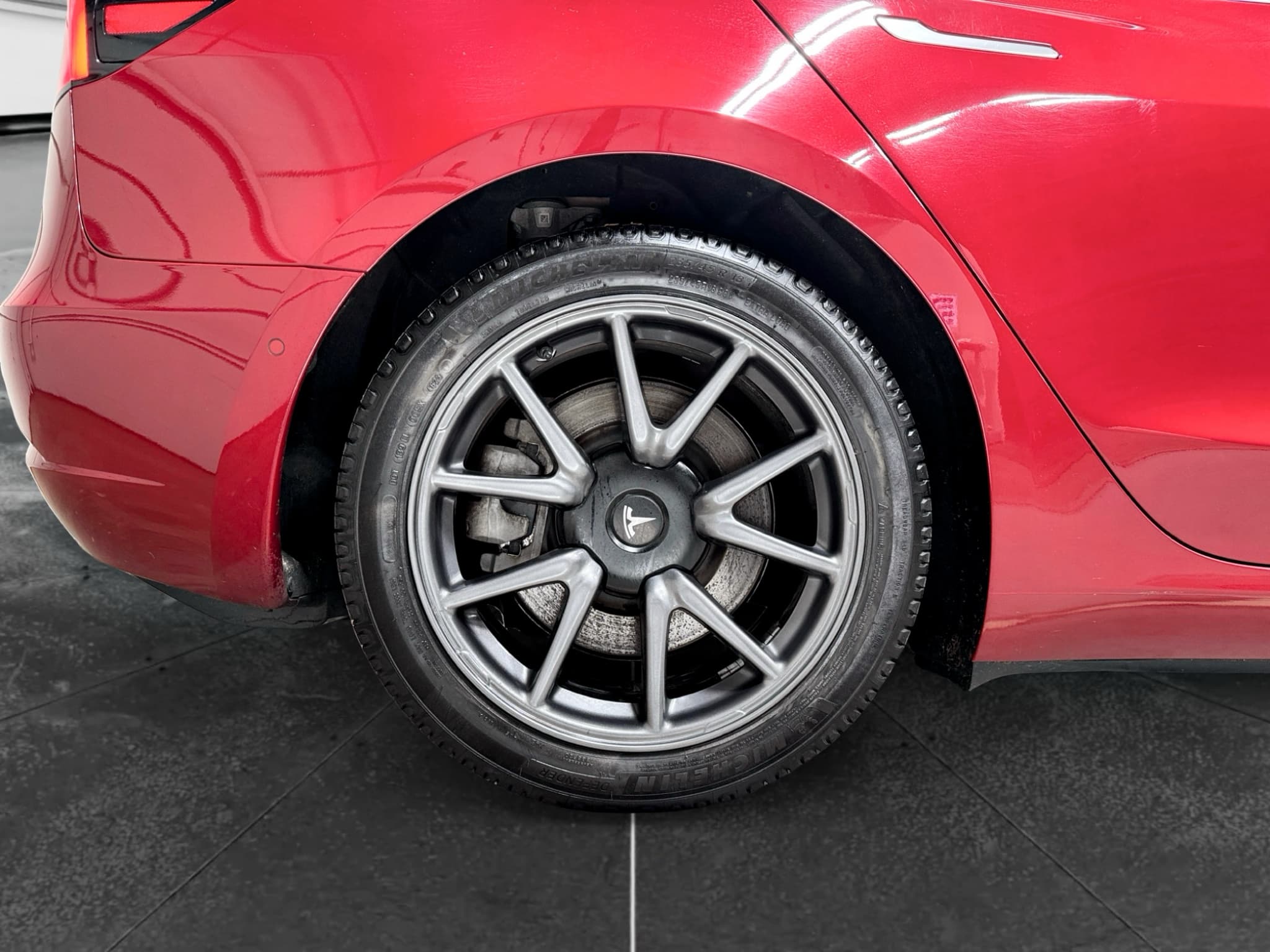 2019 Tesla Model 3 view 34