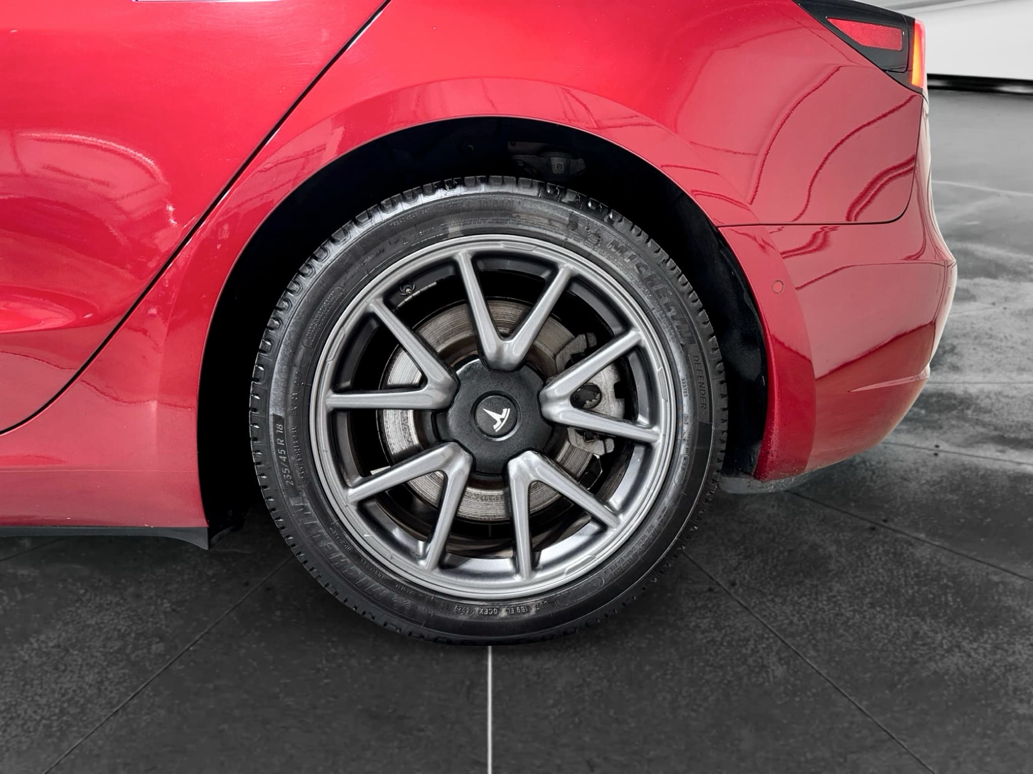 2019 Tesla Model 3 view 32