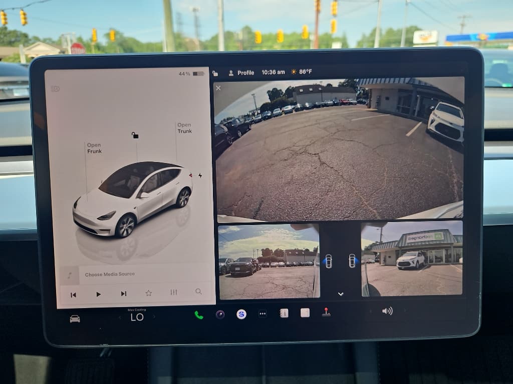 2022 Tesla Model Y view 12